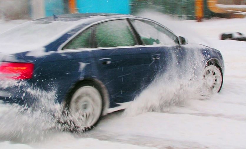 Rear-wheel drive in winter: myths about handling on snow