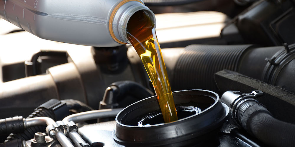 Engine Oil Change - The Importance of Scheduled Replacement