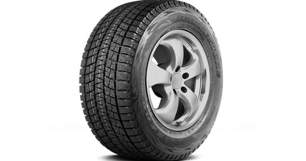 Bridgestone Blizzak Spike-02 - studded tire with Multicell technology