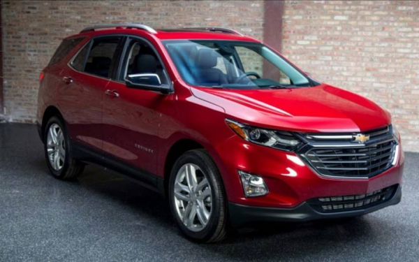 Chevrolet Equinox in the city