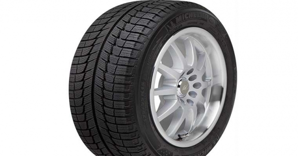 Michelin X-Ice Snow is a non-studded tire with Flex-Ice technology.