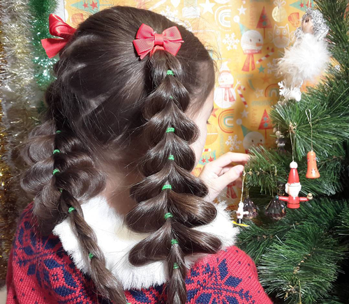 New Year's hairstyles for medium-length hair (photo 2)