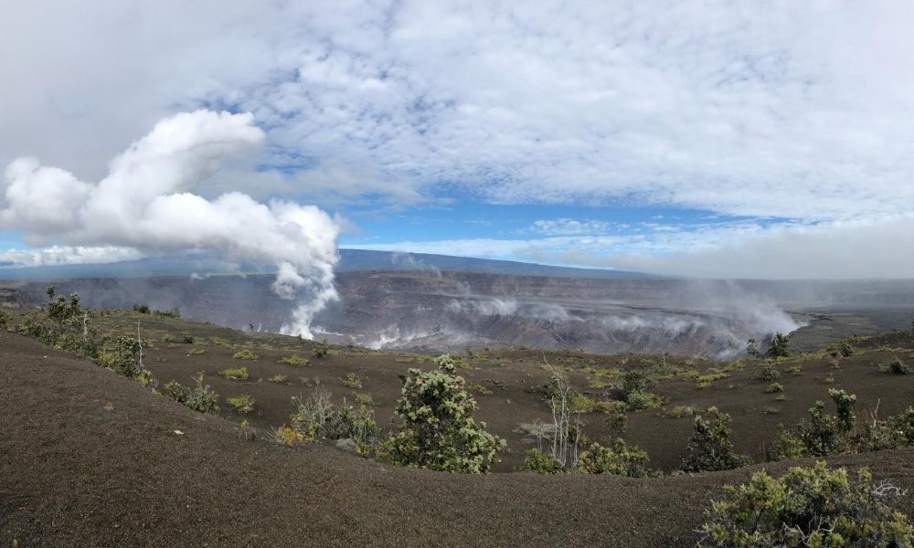 cities near volcanic mountains