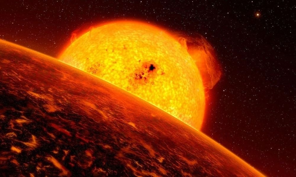 Rock rain on exoplanet COROT-7b